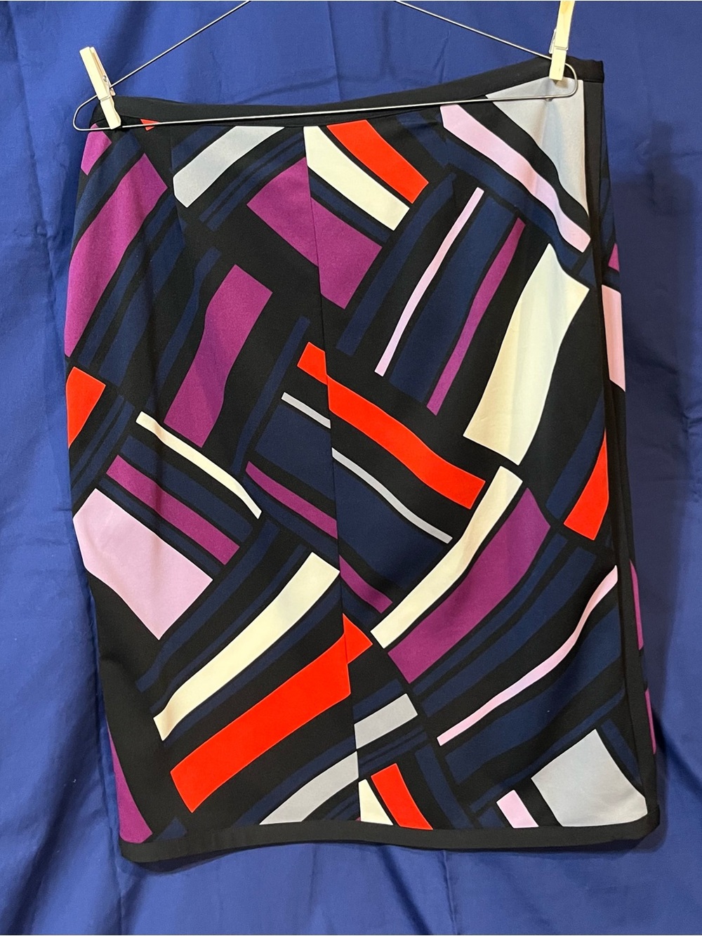 Multicolor Geometric Pencil Skirt- Worthington Size 18, Length 25”, back slit
